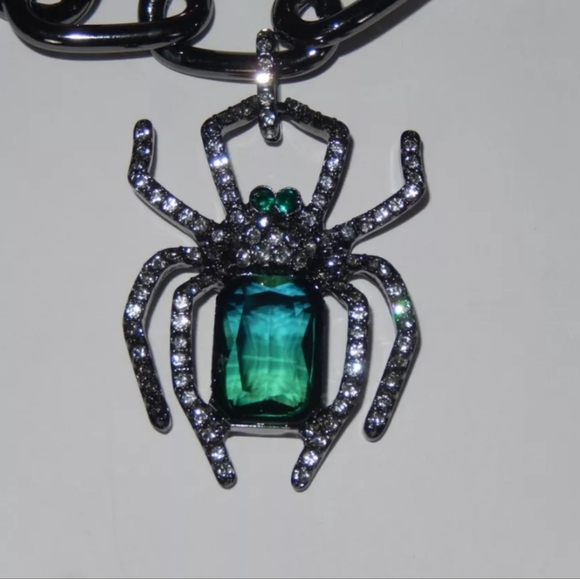 Betsey Johnson green spider statement - Picture 2 of 4